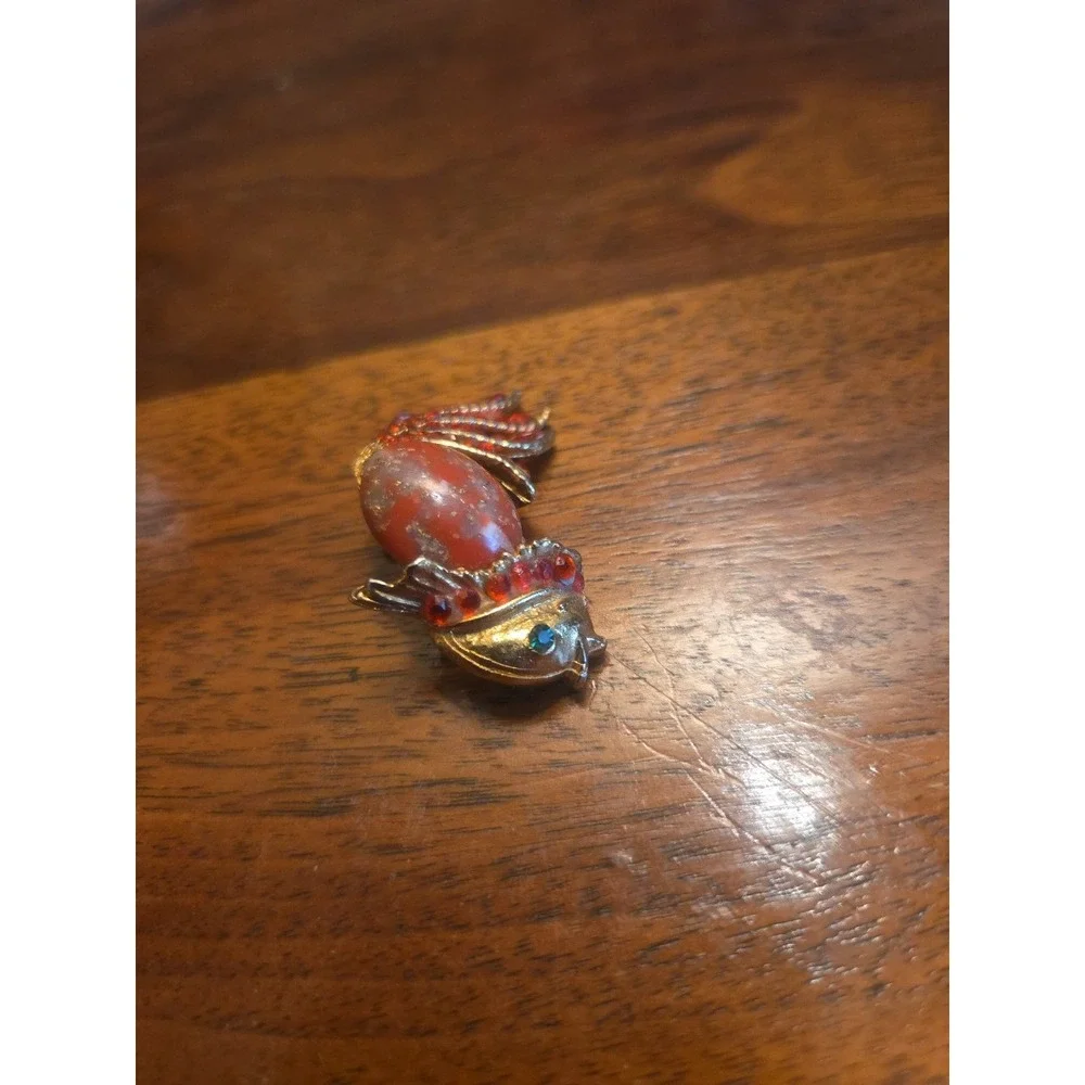 Vintage Gold Tone Red Jelly Belly Fish Brooch Pin Animal Green Eyes